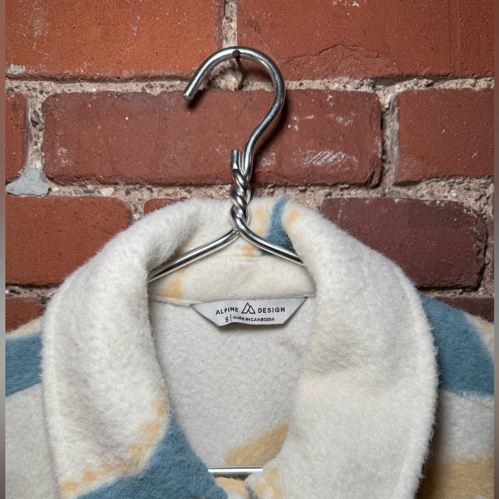 Alpine Design Women’s Shacket - Picture 3 of 3